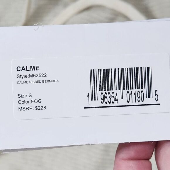 Johnny Was Calme Ribbed Bermuda Cashmere Shorts in Beige NWT Size S - Picture 11 of 15